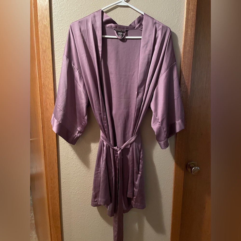 Victoria’sSecret Robe